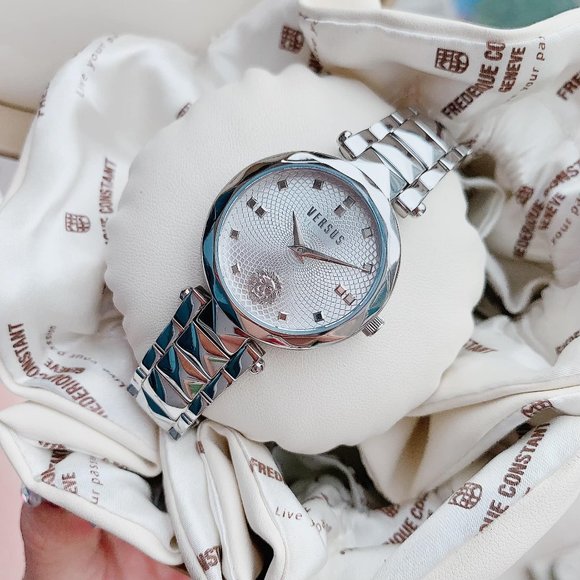 Sale! New! Versace Versus Convent Silver Ladies Watch w/ box